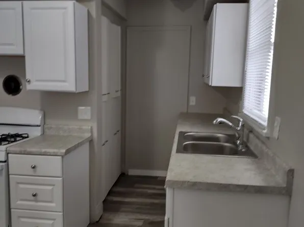 Sandoval Rentals (3820 S. 24th St. Omaha, NE 68107), 3820 S 24th St APT 1, Omaha, NE 68107