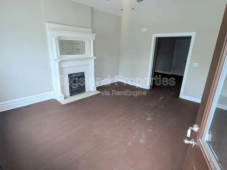 4578 Evans Ave — Photo 2