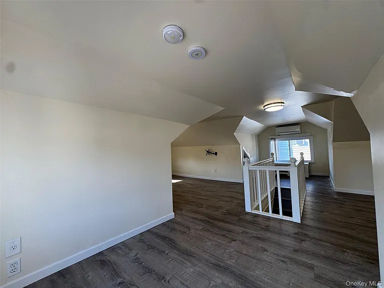 267 Plainfield Ave #2F — Photo 20