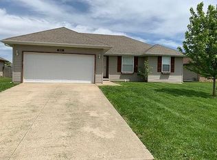 110 Ashton Ave, Clever, MO 65631