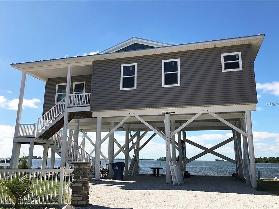 1st image of 380 Bay Shore Dr