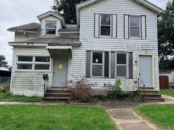 2239 W 4th St, Davenport, IA 52802
