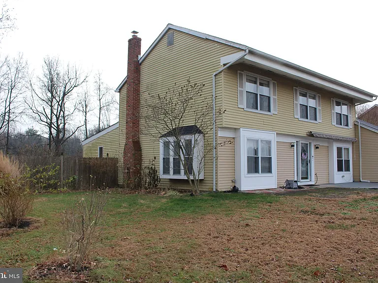 219 Meadow Dr — Photo 11