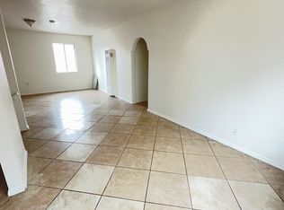 1121 E 113th St #1/2, Los Angeles, CA 90059