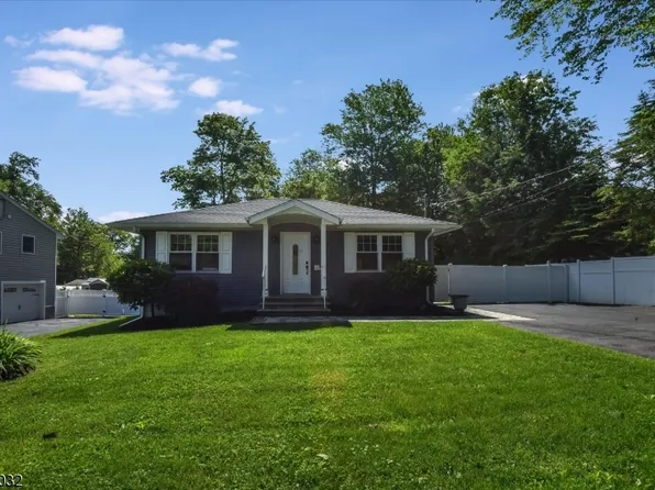 409 Biglow Dr, Vernon Twp., NJ 07422