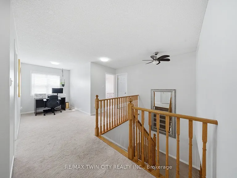 20 Webb Ave #UPPER — Photo 17