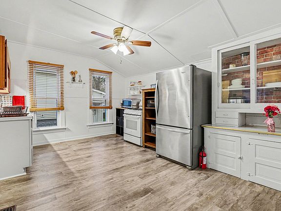 5th image of 1212 Garfield Ave NW