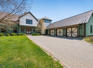 89 Mosle Rd, Far Hills, NJ 07931