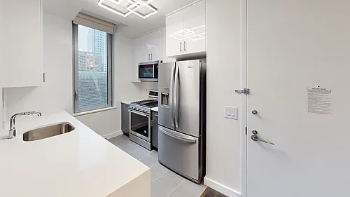 801 Amsterdam Ave #5G Photo 1