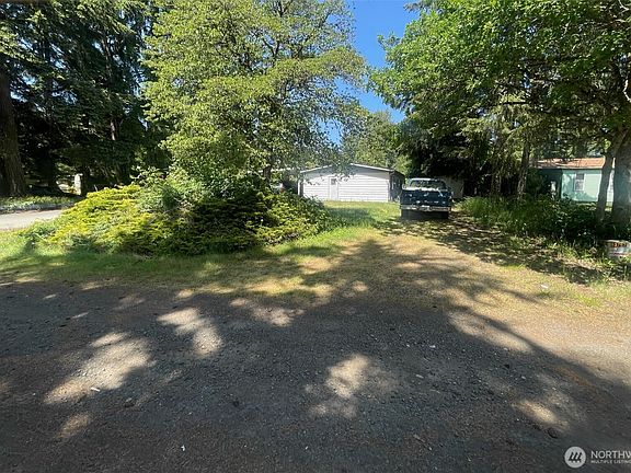 2nd image of 91 E SouthLake Drive