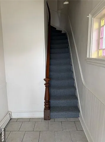 135 Everett Pl — Photo 3