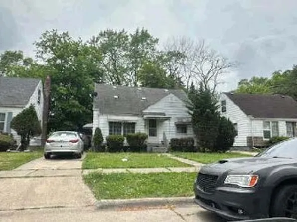 19204 Kingsville St, Harper Woods, MI 48225