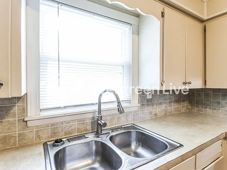 3500 Boyd St — Photo 8