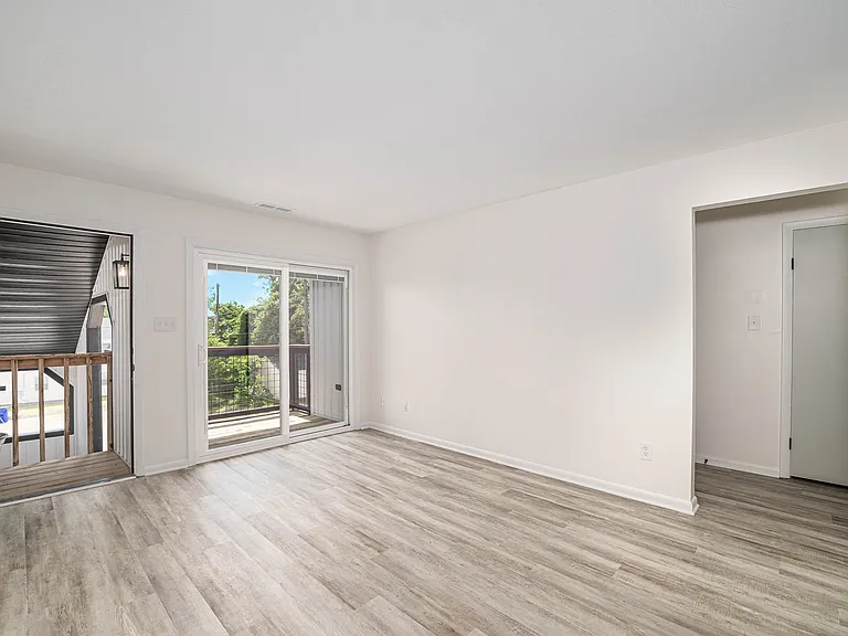 1837 E Ocean View Ave — Photo 5