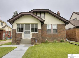2885 Iowa St, Omaha, NE 68112