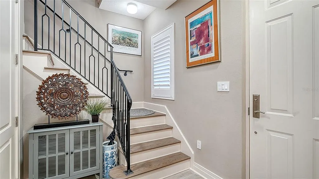 2 bed, 2.5 bath, 2280 sqft, $5,500 — Photo 4