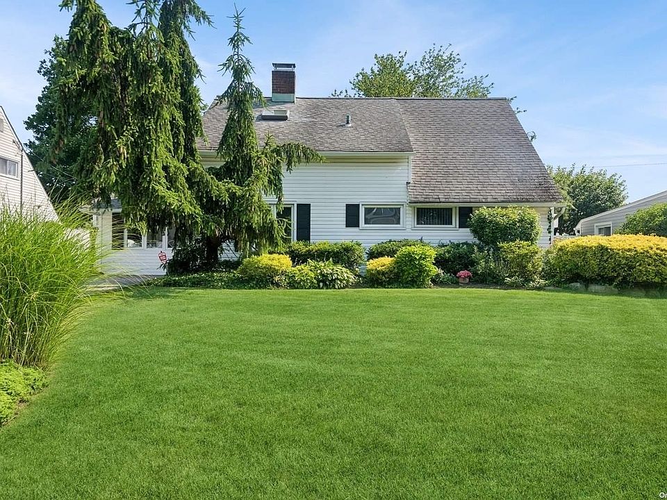 1st image of 199 Willowood Drive