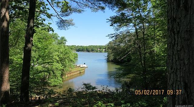 2nd image of 3111 44th Avenue Dr NE