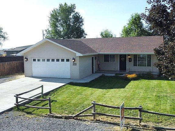 2nd image of 209 E Hanley Blvd