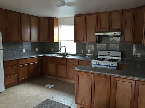 3rd image of 2145 Sonoma Way #2145