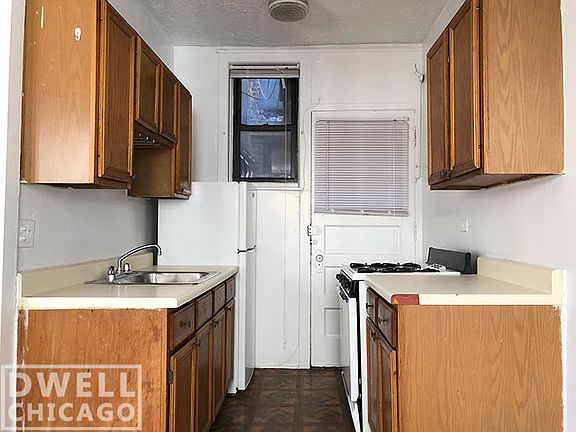 5th image of 6810 N Lakewood Ave #6814-2B