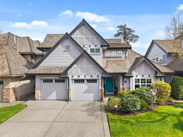 3300 157a St #11, Surrey, BC V3Z 2P2