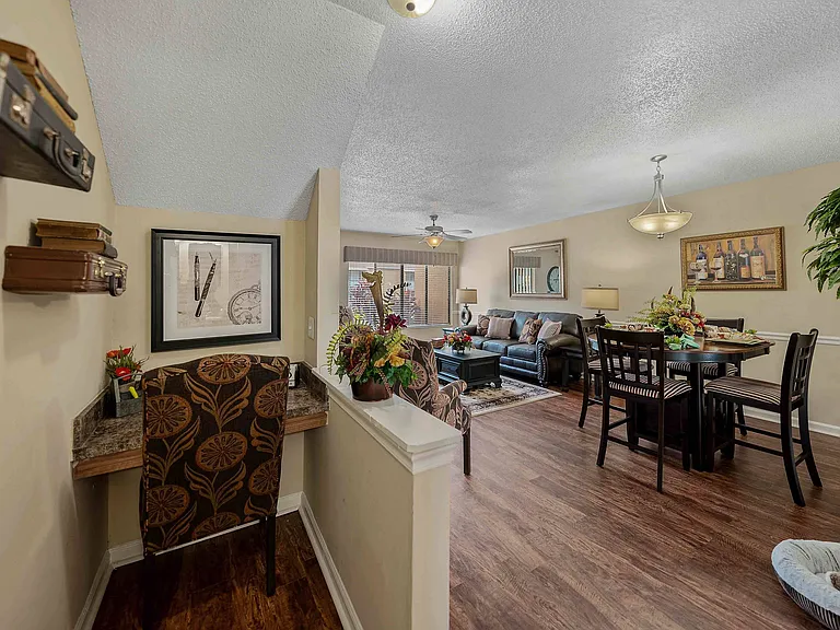 Townhome Main Level 3