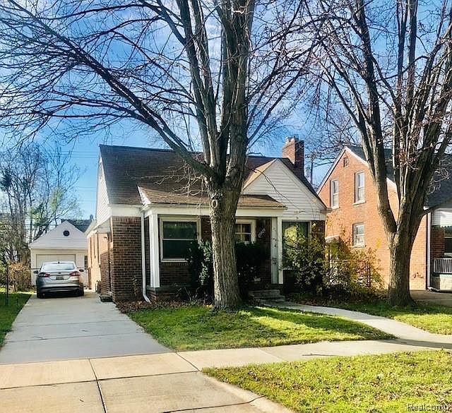 1st image of 20428 Roscommon St