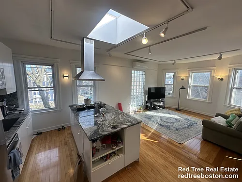 229 Harvard St #7 Photo 1