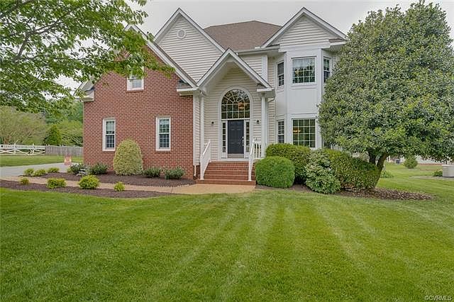 1st image of 8947 Kings Charter Dr