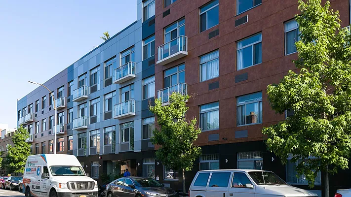 Rented by Tapiro Realty | media 6