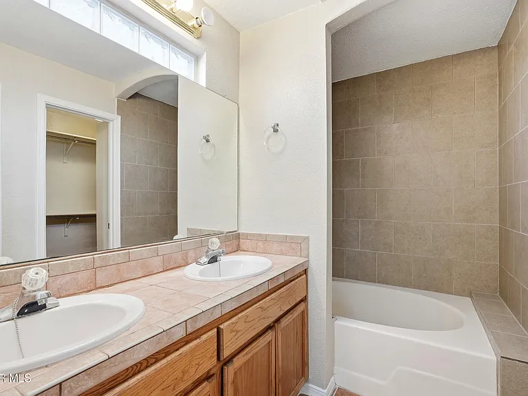 7536 Le Conte Dr — Photo 30