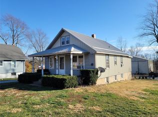 440 W Springfield Rd, Saint Clair, MO 63077