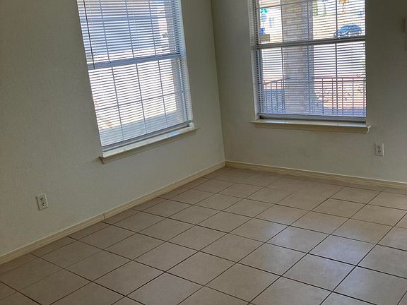 4th image of 12538 Kari Anne Dr