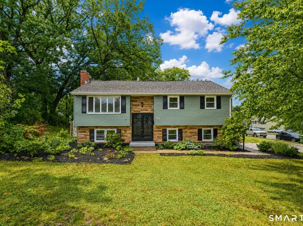225 Stonecrest Drive, Bristol, CT 06010