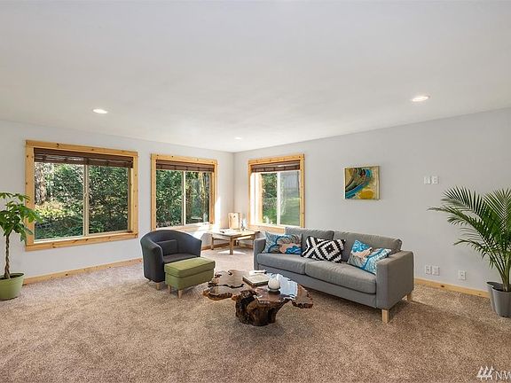 5th image of 8617 187th Avenue Ct NW