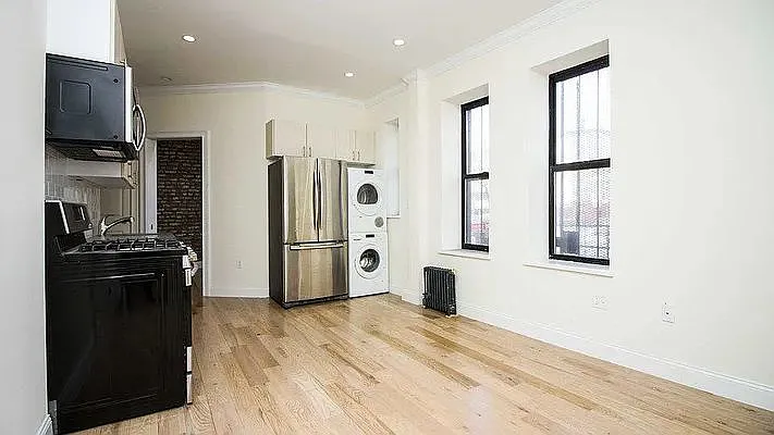 1075 Greene Ave #445 — Photo 9