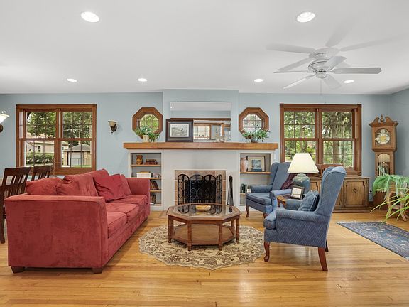 3rd image of 356 Macalester St