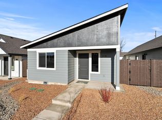 4083 SW Obsidian Ave, Redmond, OR 97756