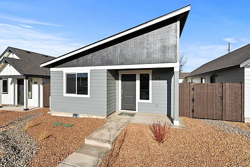 4083 SW Obsidian Pl Photo 1