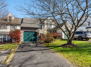 39 Country Rd, Perkasie, PA 18944