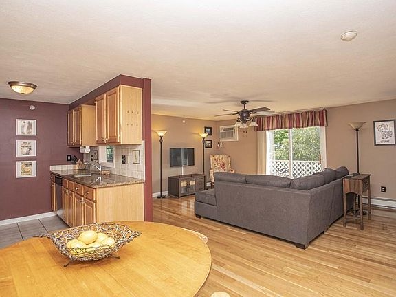 5th image of 56 Townsend St APT B16