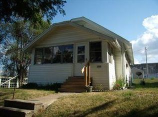 1621 I Ave NE, Cedar Rapids, IA 52402