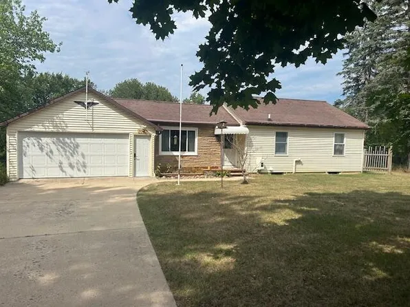 1045 N 4th Ave, Big Rapids, MI 49307