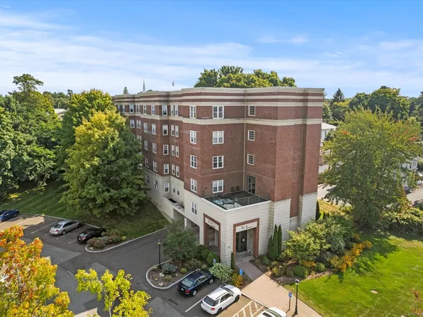 49 Rose Street APT 203, Branford, CT 06405
