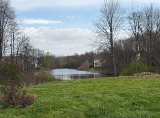 2813 Crows Nest Cir, Uniontown, OH