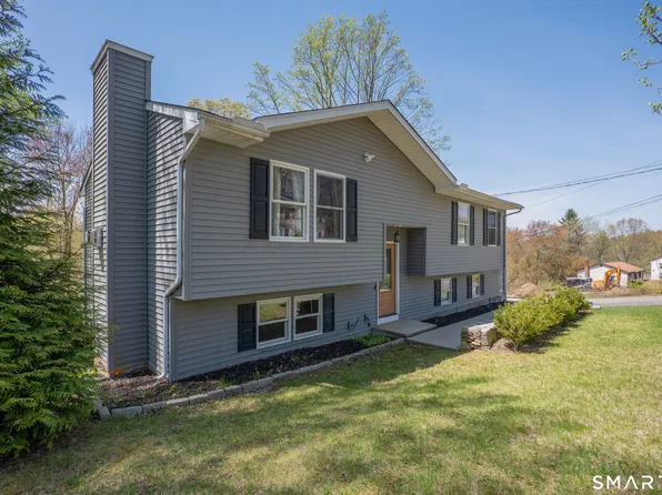 825 Maple Hill Road, Naugatuck, CT 06770