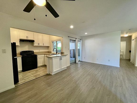 2nd image of 3250 Ashford St Unit I