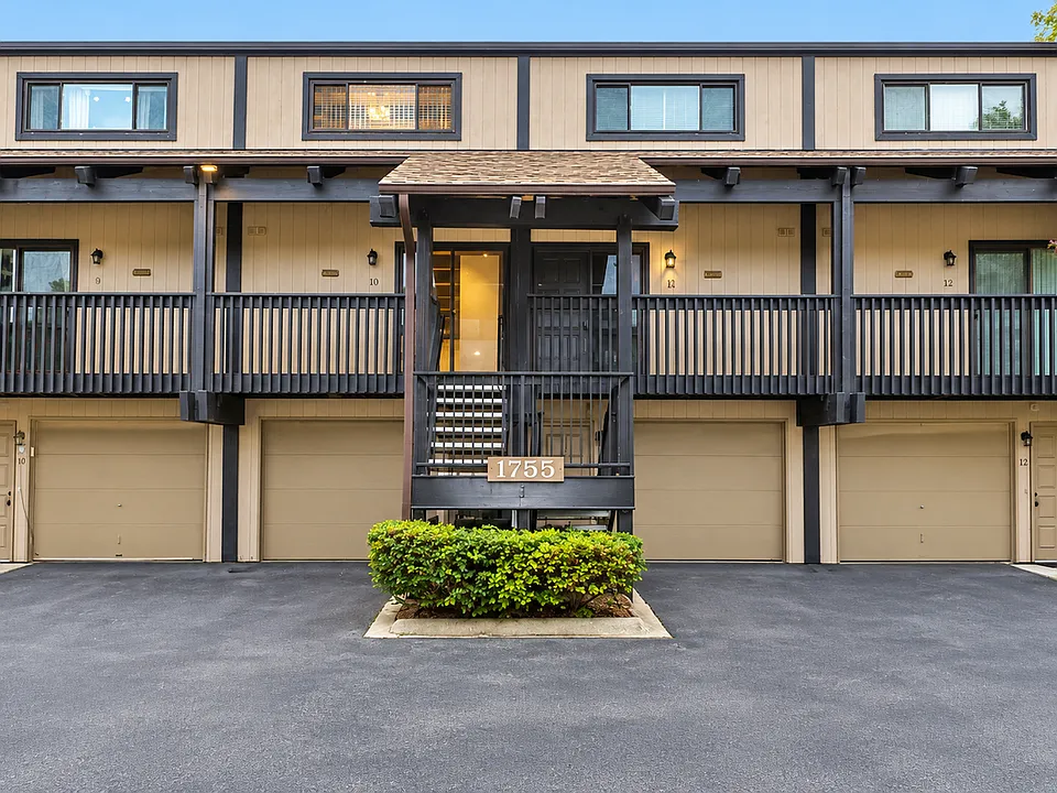 1755 Rand Rd #10