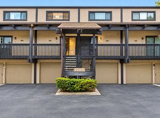 1755 Rand Rd APT 10, Des Plaines, IL 60016